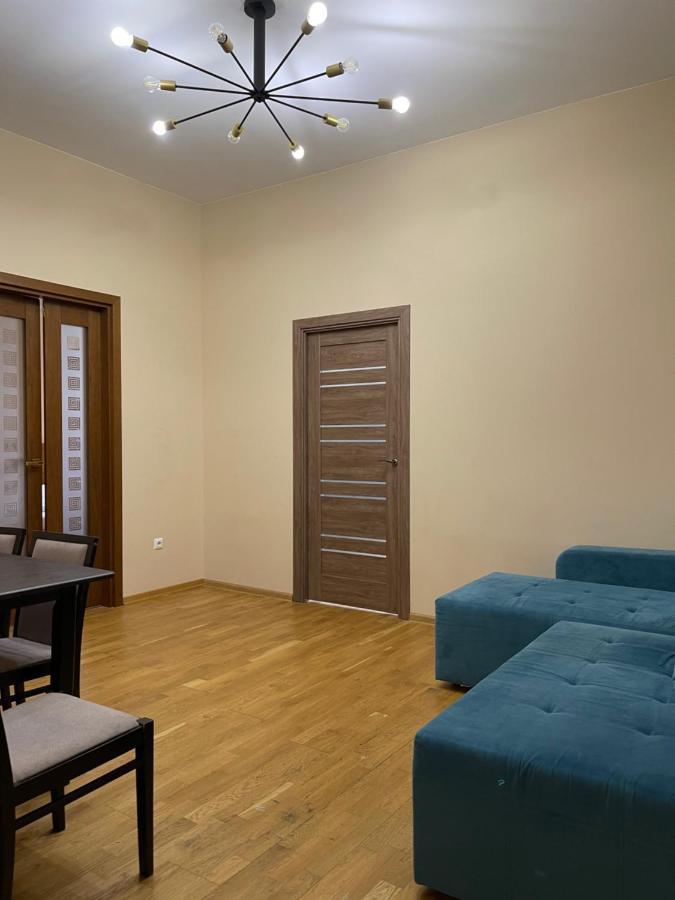 Avangard Qn Romana 26 Apart Lviv Exterior photo